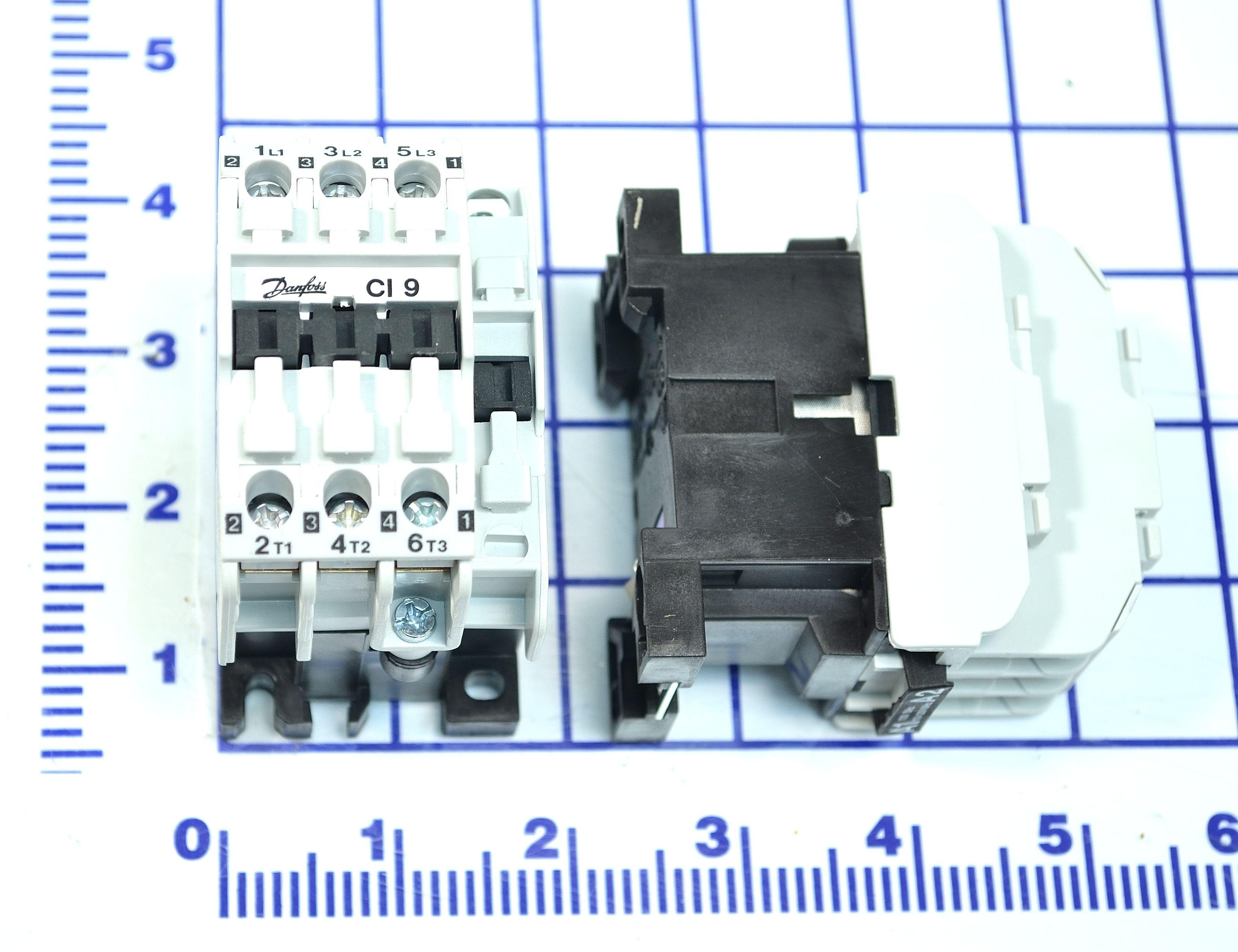027912 Contactor Blue Giant Parts Excel Solutions