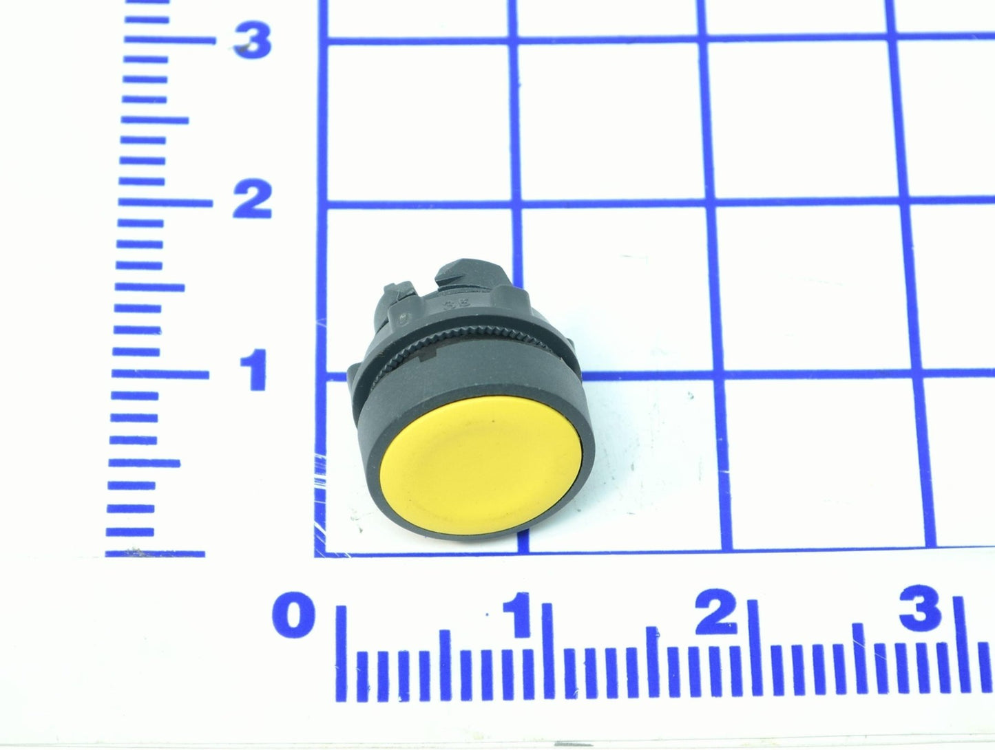 0961-0404 Lip Out Buton, Yellow, Pre-2006 - McGuire