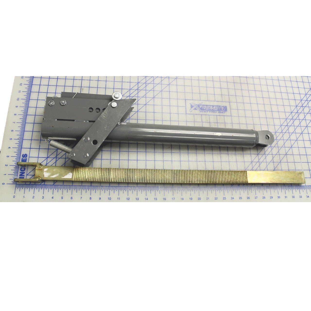 DOTH-2563 Systems LLC Hold-Down Assembly, 31-1/2" Bar