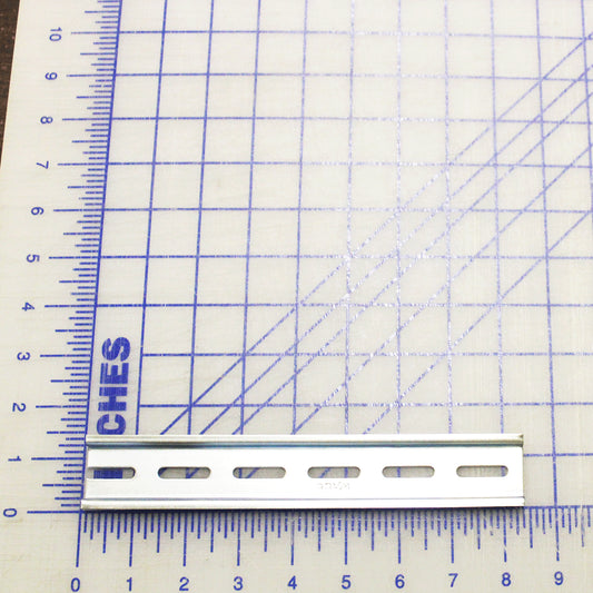 3051-0032 Poweramp Mounting Rail, 35Mmdin, 39"