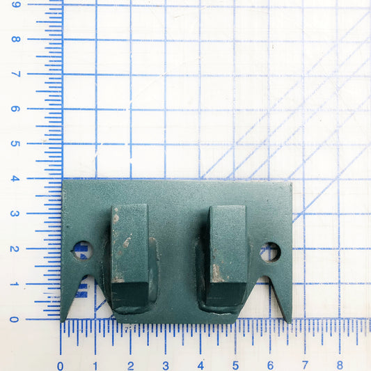 M511.286 McGuire LIP KEEPER ASSEMBLY (PAINTED)